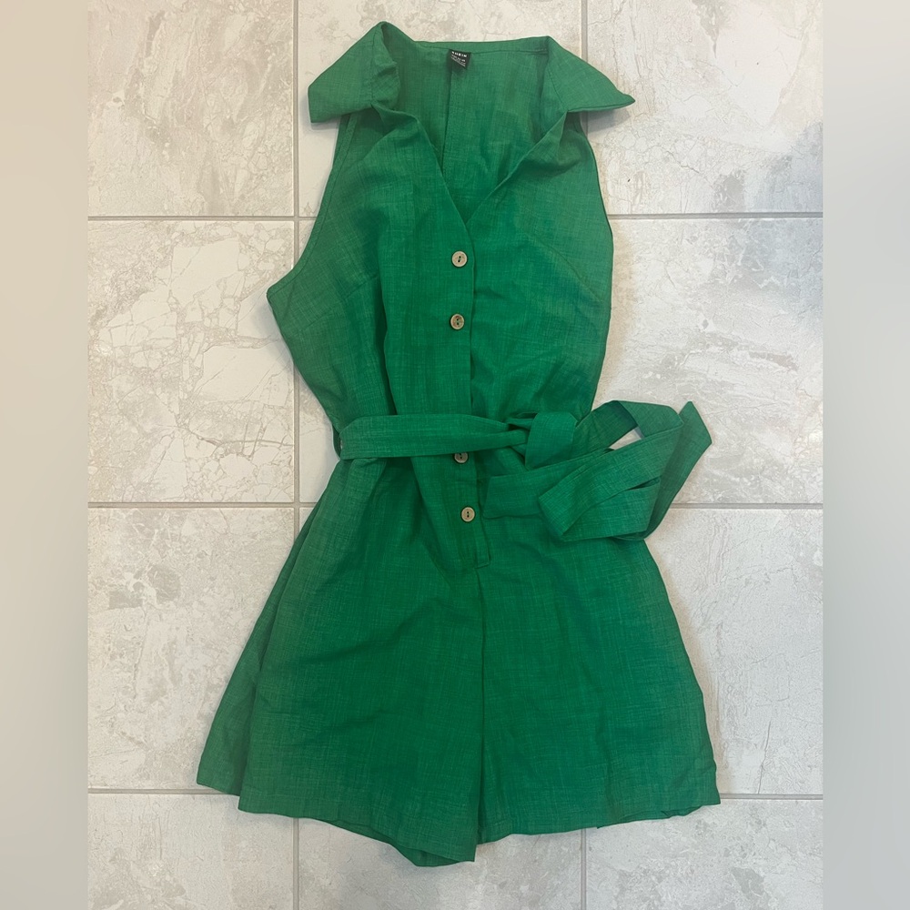 Brand New/In Bag SHEIN Romper - Never worn, came with a missing button
